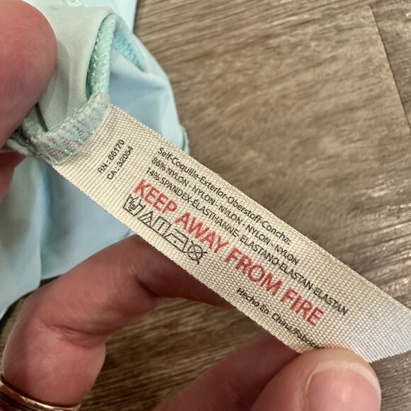 Free People Tank Womens Large Mint Green Seamless Scoop Neck Wide Strap - Picture 4 of 5